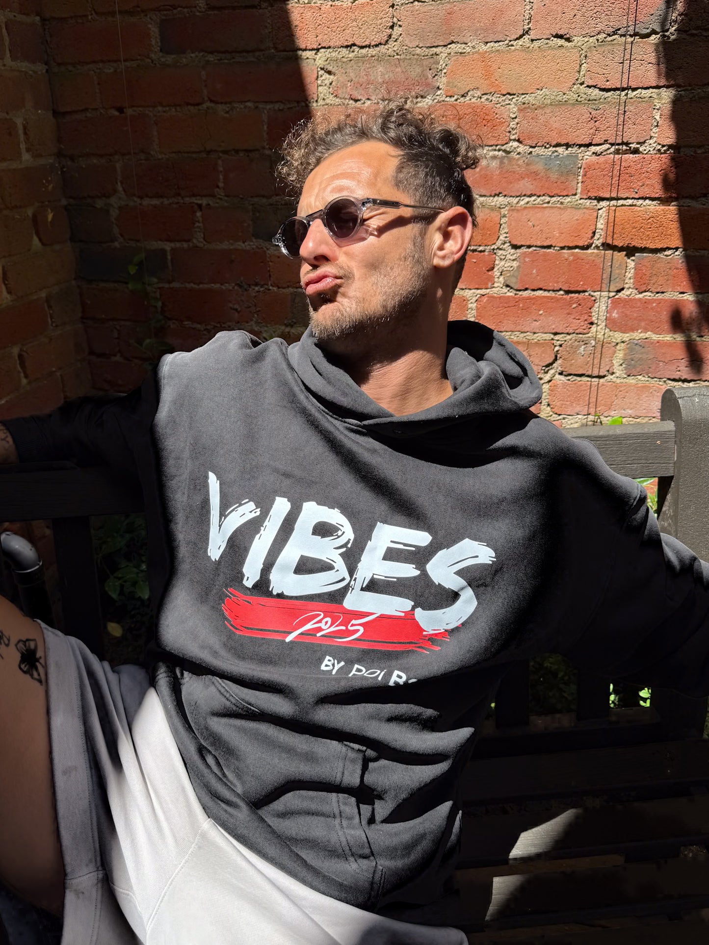 Felpa Hoodie "Vibes"