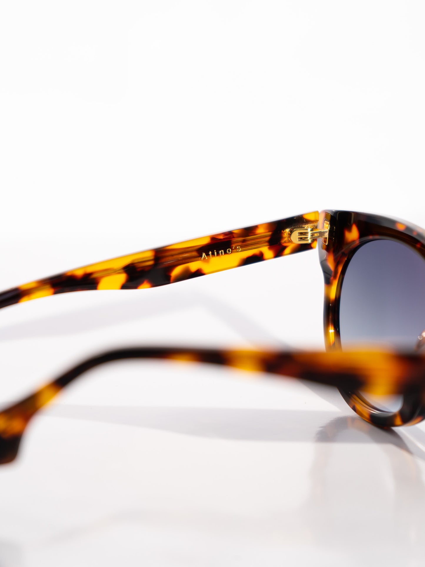 Alino's Tortoiseshell