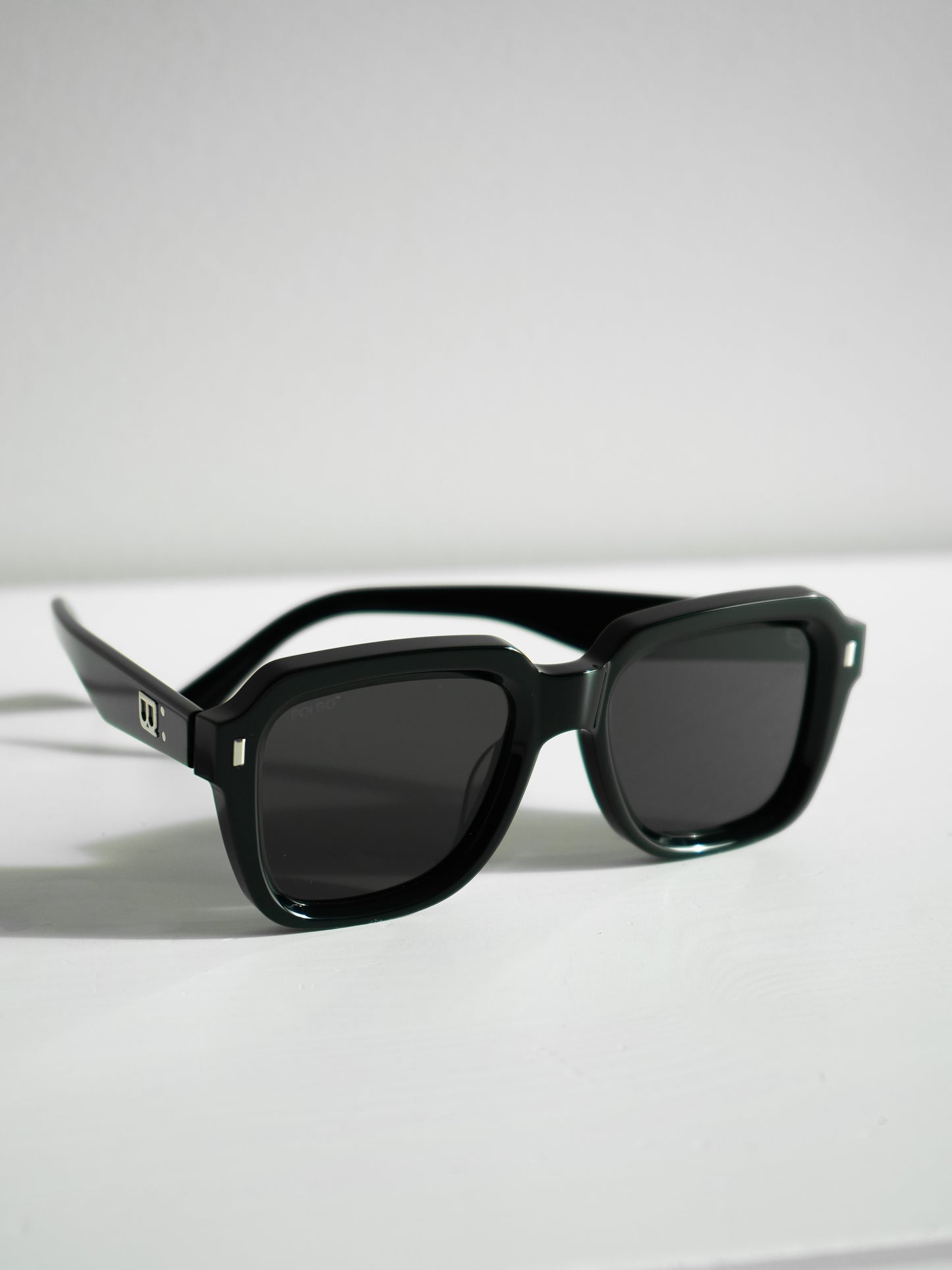 Cortina Black