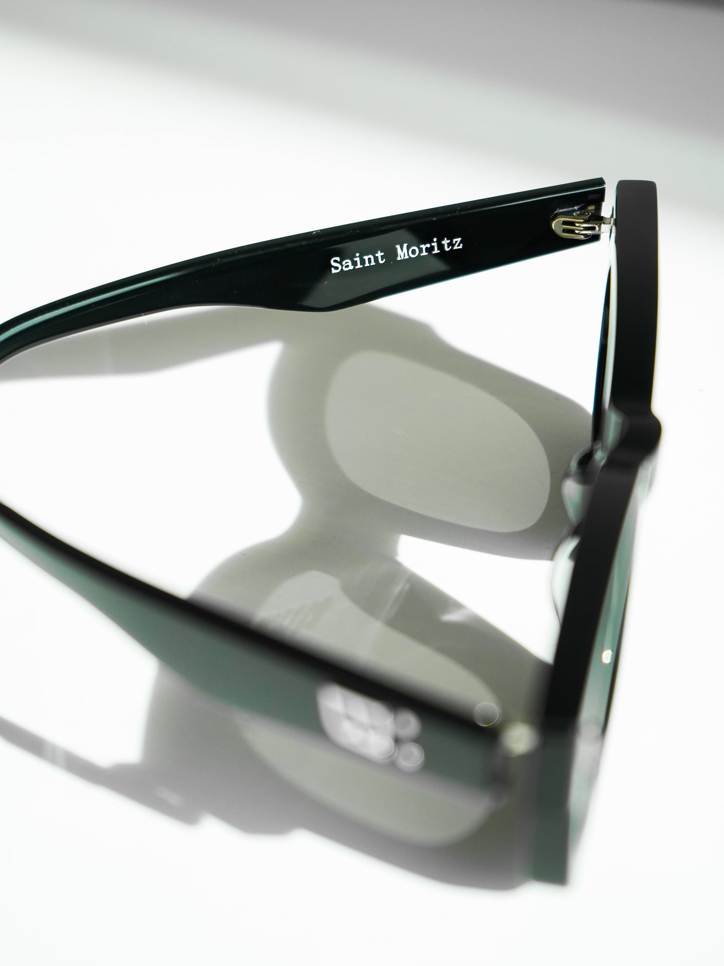 Saint Moritz Black