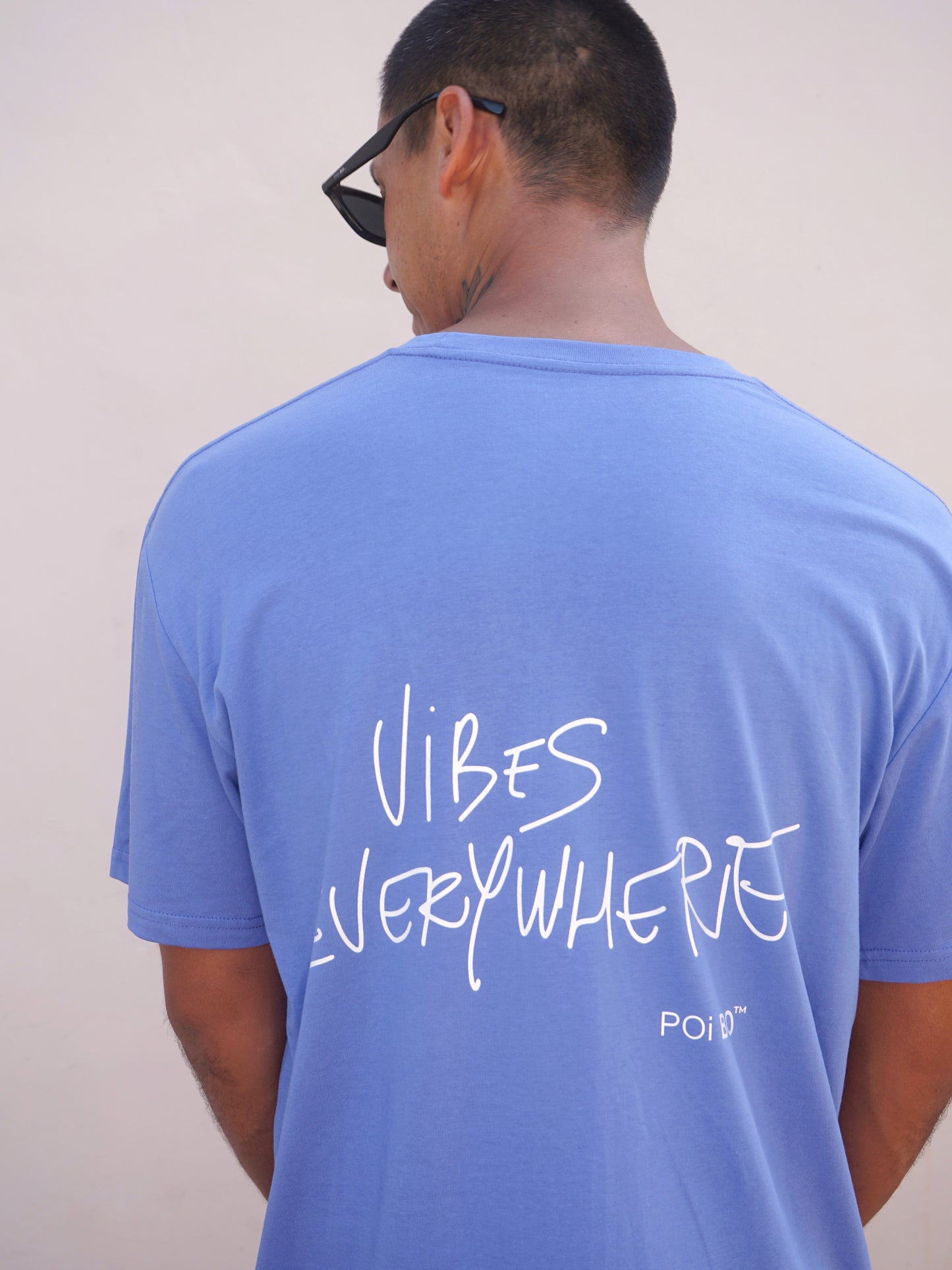 T-shirt "Vibes Everywhere"
