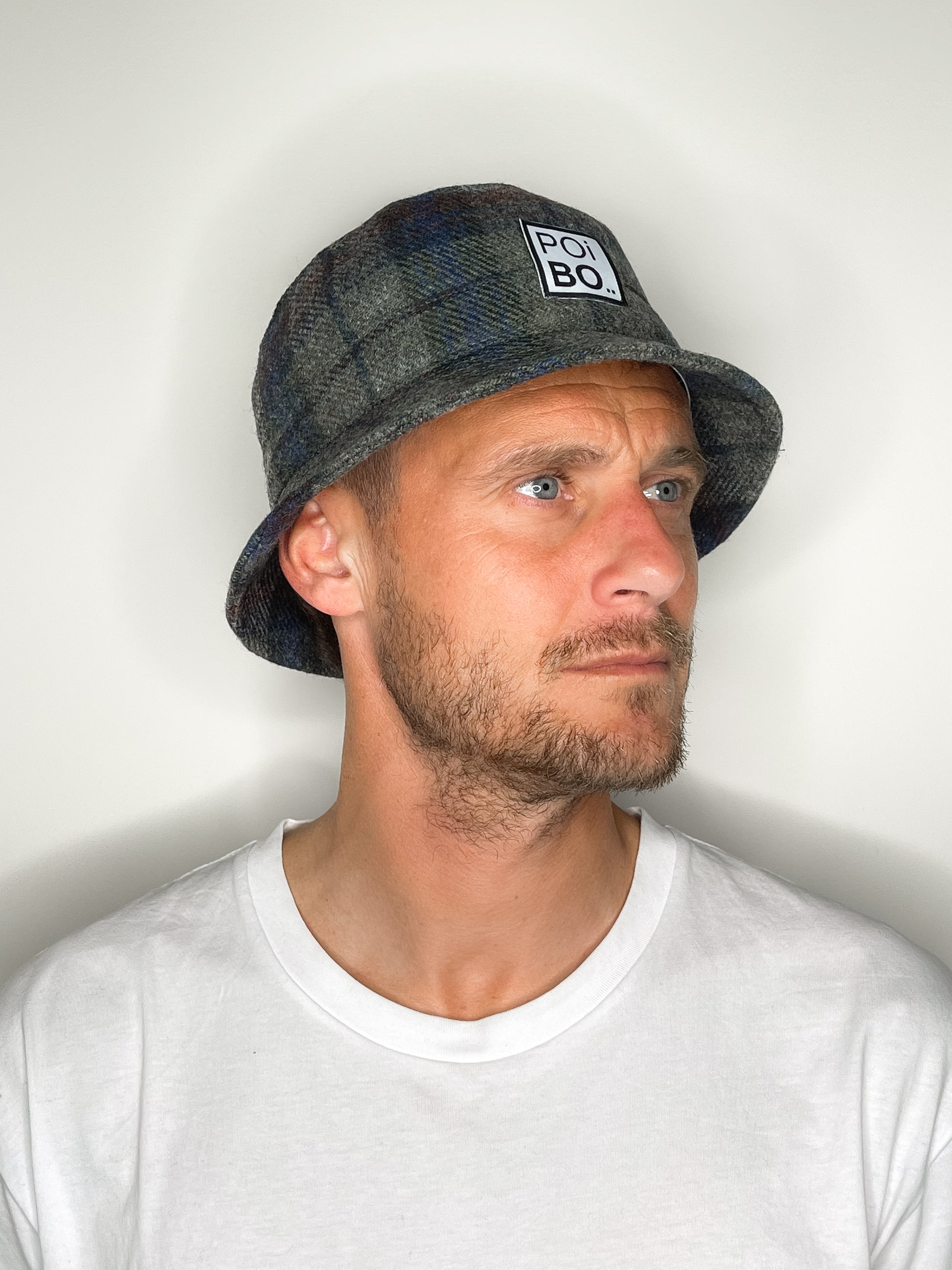 Alino Diamanti winter bucket hat poibo